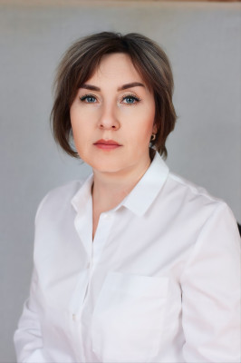 Воспитатель высшей категории Бесчетникова Ирина Юрьевна Воспитатель высшей категории Бесчетникова Ирина Юрьевна